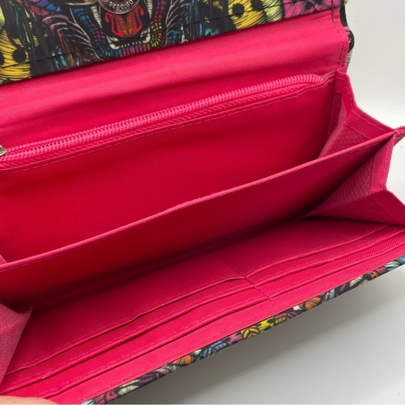 Ay Guey wallet. Silky feel colorful jaguar design. - Picture 3 of 6